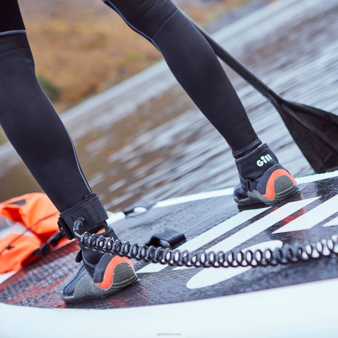 Gill Marine zapato aquatech negro y naranja Z6F2335